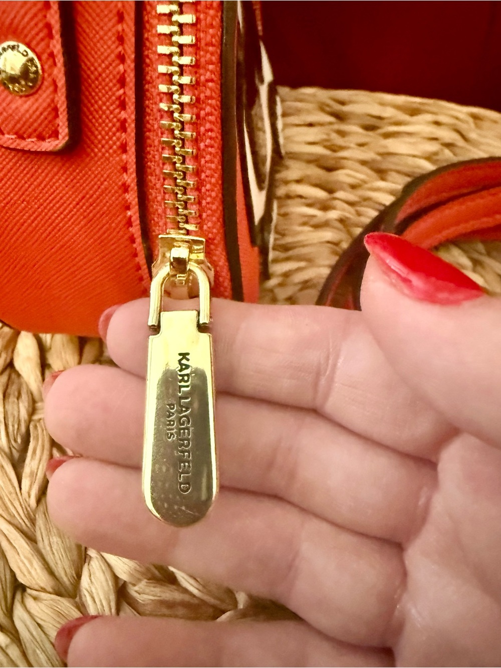 Karl Lagerfeld Paris K/lkonik Red Crossbody Bag with Sunglasses Motif - Picture 5 of 5